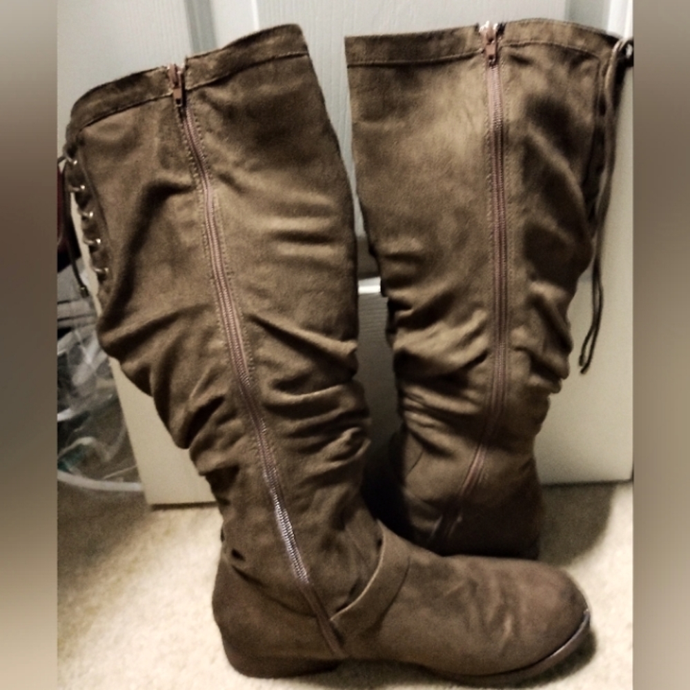 Brown Just Fab Minnie Boots Sz 8.5